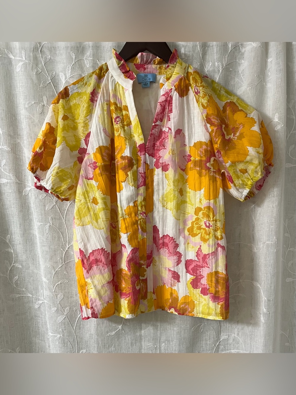 CeCe Floral Split-Neck Puff Sleeve Blouse in Yellow, Pink & Cream Size Small